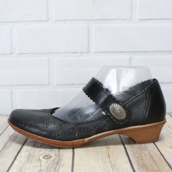 rieker closed toe sandals